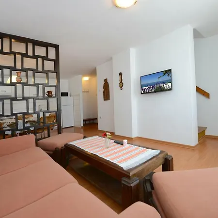 Beautiful First Row To The Sea Apartament *