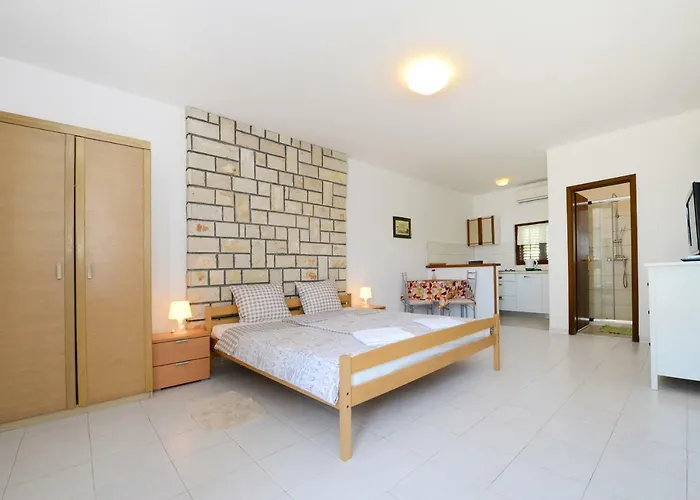 Apartament Beautiful First Row To The Sea Poreč