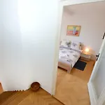 Beautiful First Row To The Sea Apartment *